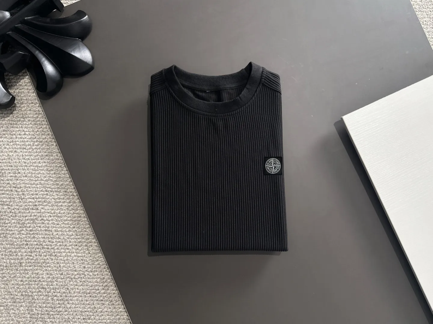 Next day shipping P460 Stone lsland/stone island high quality 2025 spring and summer new casual heavy industry suit exclusively developed by yb! High quality production! Imported custom-made fabrics for foreign orders, with high breathability and comfort, impeccable details, brand element design concept, delicate and soft feel! It presents a casual cut and the upper body shape is great! On sale simultaneously on the official website! From a high-end men's positioning brand, the low-key luxury taste is irresistible! Exquisite workmanship and impeccable quality! The overall style is simple, fashionable and timeless, fully meeting the requirements of stylish and tasteful dressing! Size: M-XXXL